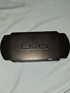 PSP (Play Station Portable) 8 Movies In Case